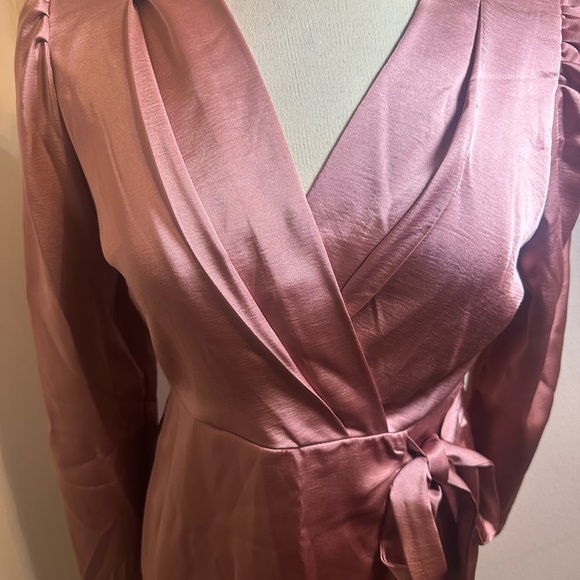 Wrap satin mini dress - Picture 3 of 6